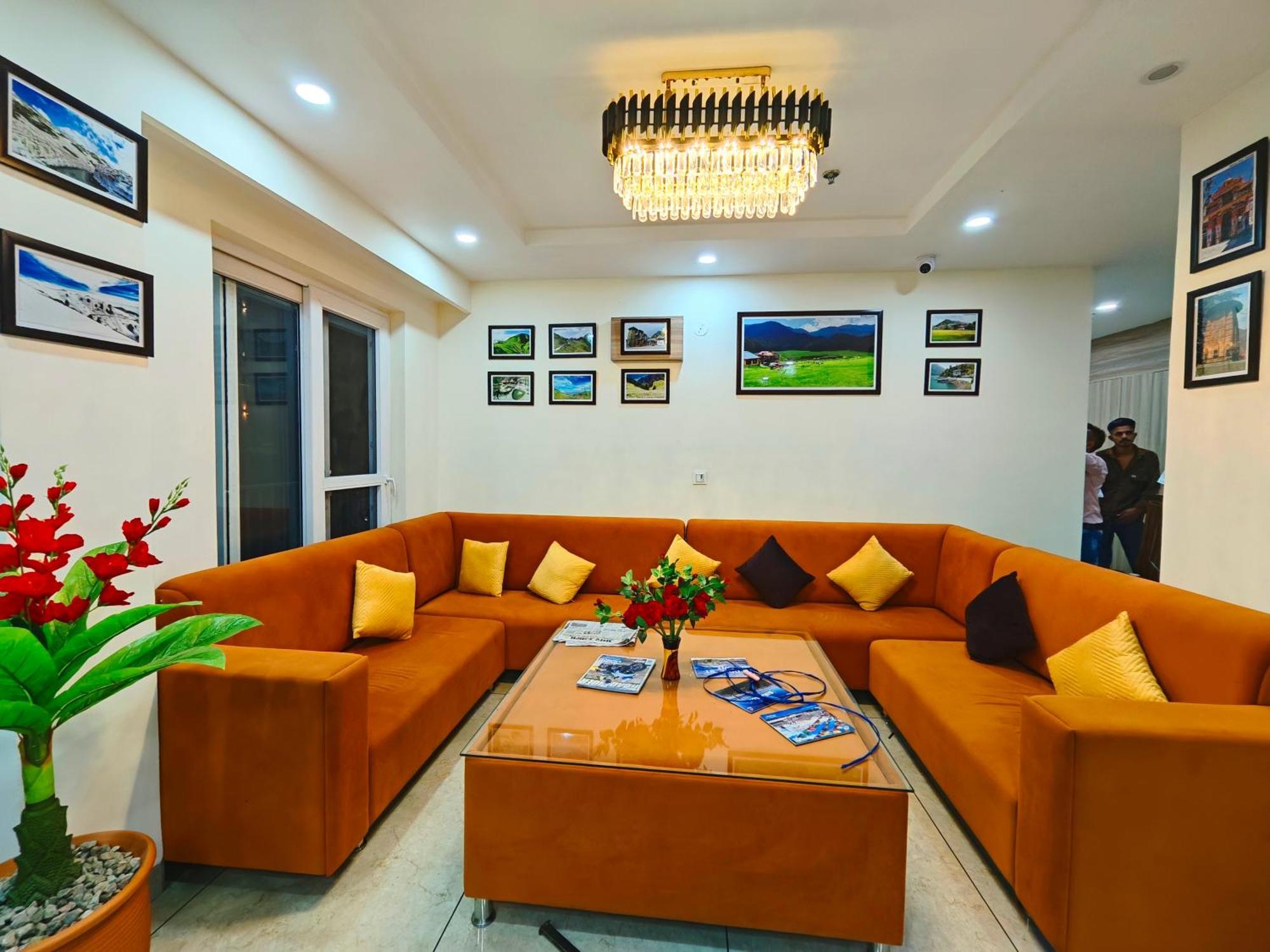 Hotel Pines And Peeks By Tws Hotels Dalhousie Exterior foto